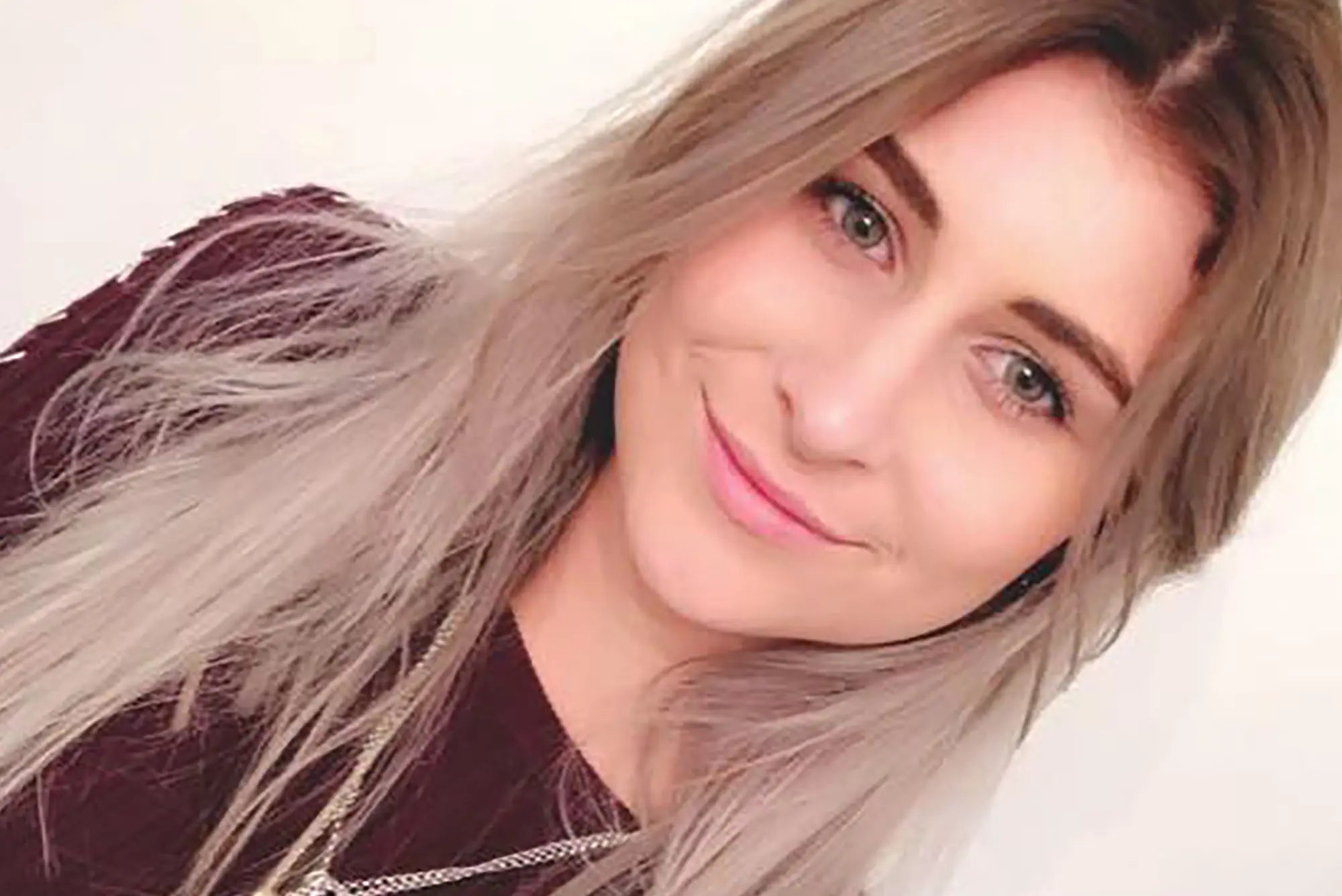 files/171124-woman-dies-taking-selfie-feature.webp